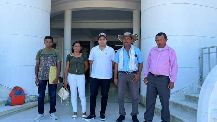 Alcalde y líderes de Ariguaní llegaron a la Gobernación en busca de ayudas para los damnificados