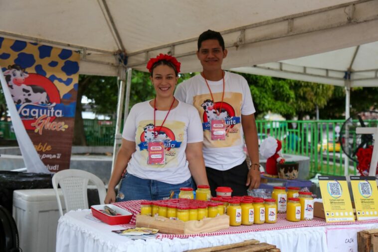 Apoyemos lo nuestro: 100 emprendedores comercializan sus productos en la Plaza Cultural del Sinú