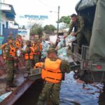 Armada de Colombia apoya poblaciones afectadas por el invierno en Bolívar y Sucre