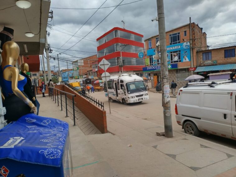 Asesinan a Jhon Fredy mientras esperaba a su esposa en Soacha