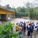 Aumenta afectación por cierre de puente entre Quindío y Valle por lluvias