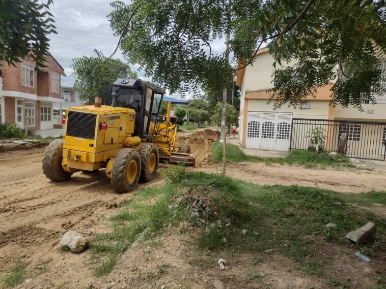 Barrios de la comuna dos comienzan a ver hecha realidad la vía que esperaron durante años 