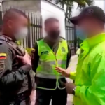 Capturan a dos patrulleros por presuntamente exigir dinero en un procedimiento policial