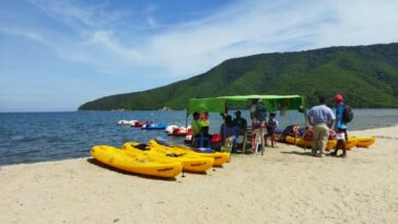 Expescadores de Bahía Concha ahora ofrecen deportes náuticos