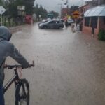 Gobernación de Cundinamarca atiende emergencia en Suesca por desbordamiento de quebradas