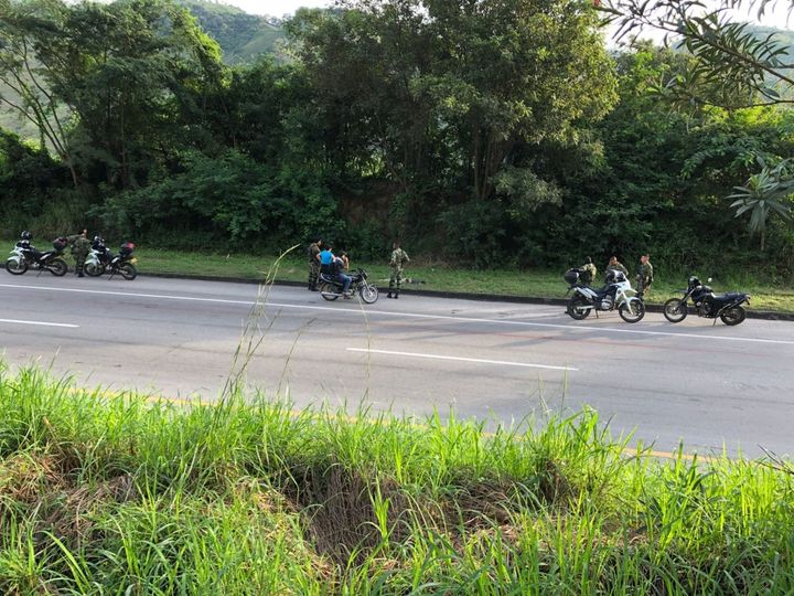 Hallan a hombre muerto en la Ruta del Sol