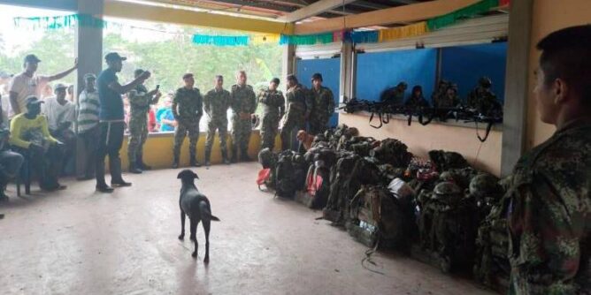Indígenas y campesinos retienen a 36 soldados en Tumaco, Nariño