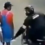 Indignante video: ladrón en moto le roba medicamentos a anciana en plena calle