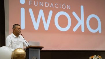 Jóvenes pereiranos fueron graduados como emprendedores sociales