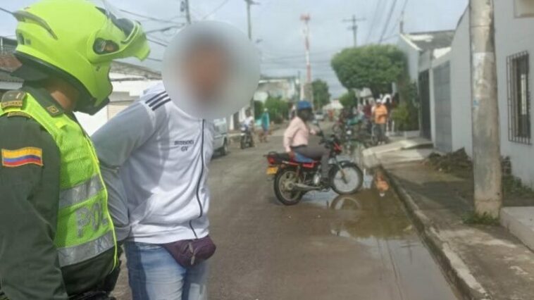 Le dieron su dosis de “paloterapia” a presunto ladrón en un barrio de Montería