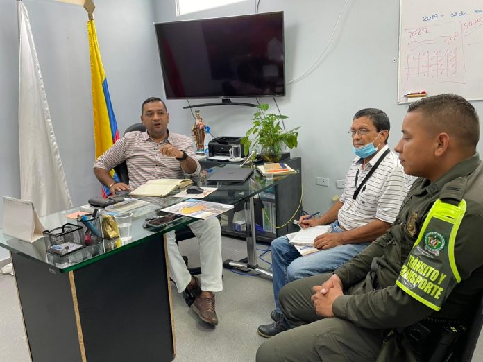 Merardo Tovar Altuna, director del ITTDAR: «Se trabaja junto al gobierno departamental y municipal para evitar que se repitan las caravanas de motos ilegales»