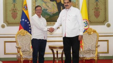 Petro anuncia fechas de reinicio de diálogos con gobierno de Maduro