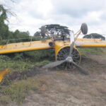 Piloto de avioneta por poco se mata tras caer a tierra