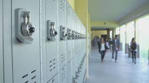 Polémica por video sexual grabado por estudiantes dentro de un colegio