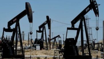 Precios del petróleo bajan por temor a nuevos confinamientos en China