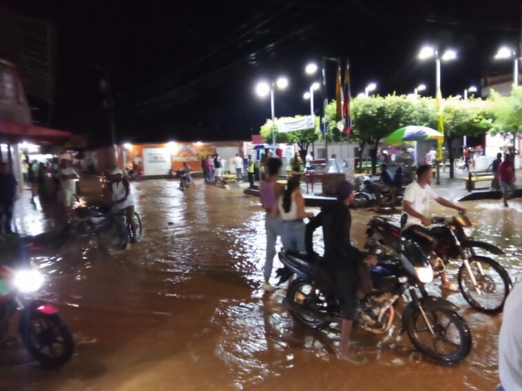 Quebrada Uré desbordó y causó emergencias en el sur de Córdoba