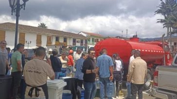 Salento inicia el suministro de agua potable a través de carrotanques