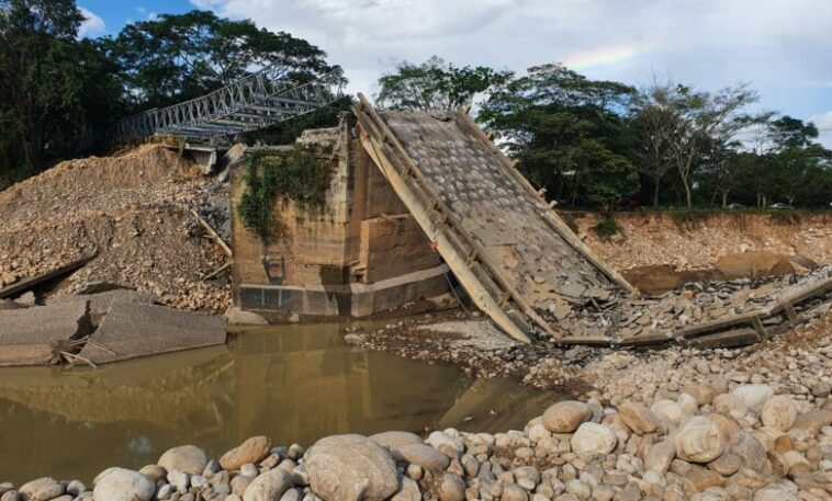 Se indujo colapso del puente Román Bazurto en Paz de Ariporo