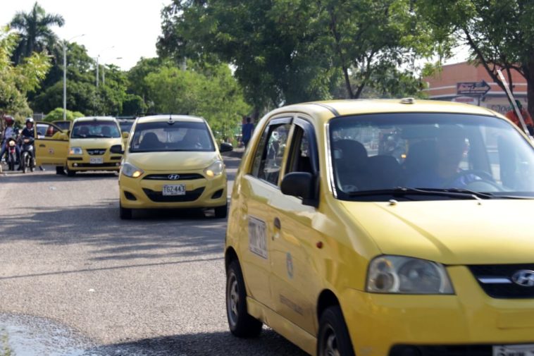 Taxistas inconformes por el mal estado de las vías y la inseguridad