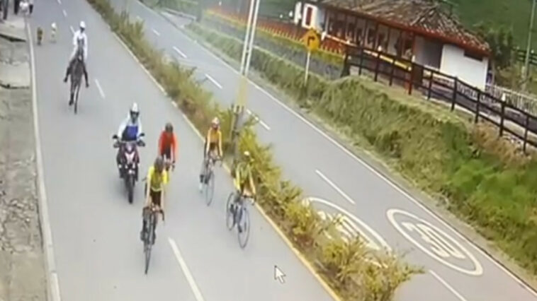 [VIDEO] Quedó grabado el momento en el motociclista embistió a un ciclista en Sonsón