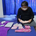 Janeth Márquez conserva parte de la ropa, toallas y almohadas que compró para su nieta Sarita.