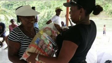 Alcaldía municipal de Bagadó, hizo entrega de kits de alimentos para los adultos mayores y personas con discapacidad.