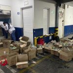 Autoridades incautaron y destruyeron 235 botellas de licor adulterado en Bogota