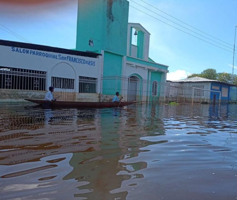 Deserción escolar en un 80% en La Mojana por culpa de las inundaciones