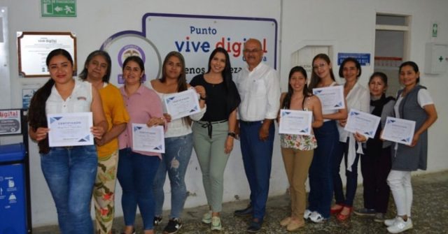 En el Quindío, más de 500 mujeres se capacitaron en nuevas tecnologías durante el 2022