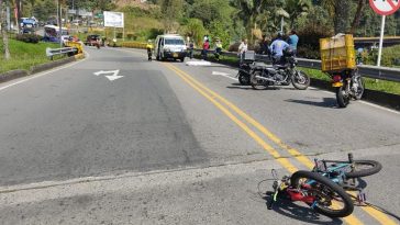 En la Estación Uribe un ciclista falleció luego de estrellarse contra un Jeep