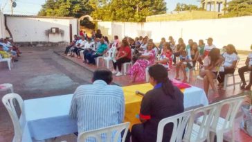 Comunidad del barrio Loma Fresca en la Asamblea General