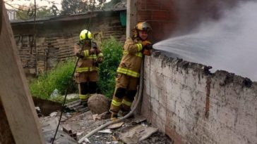 Le prendieron fuego a una vivienda abandonada en La Carrilera