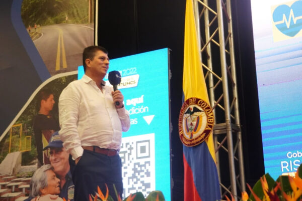Líderes y dirigentes gremiales exaltan la gestión del gobernador Tamayo Vargas