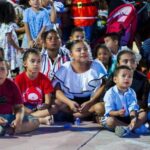 Los niños de Fonseca, quedaron contentos con la llegada del show ‘Encanto de Navidad’, liderado por Carmen Cecilia Mendoza Berardineli.