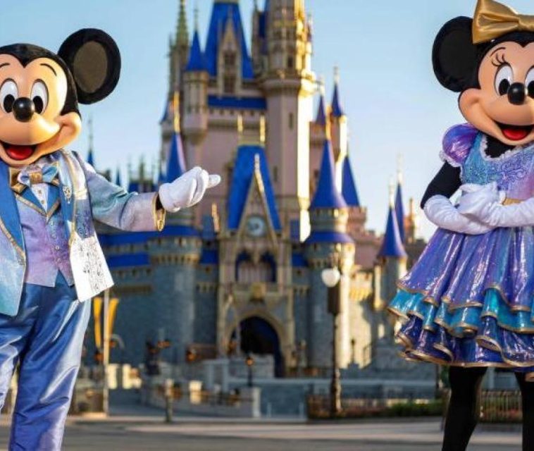 Multimillonario cerró Disney para celebrar aniversario de su empresa