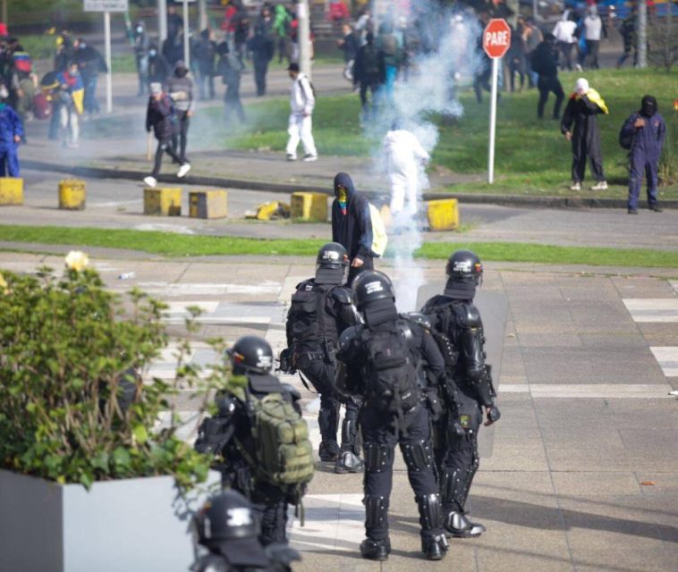 Polémica por anuncio de convertir en gestores de paz a jóvenes detenidos