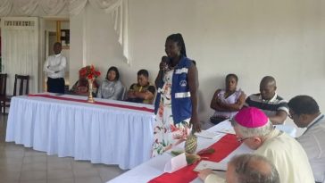 Violencia en Chocó desplaza a unas 20 personas al día, según Iglesia católica