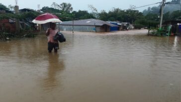 Damnificados por ola invernal en Bahía Solano que fueron beneficiados de ayuda económica por parte del gobierno nacional no la han podido recibir, según informe de la personería.