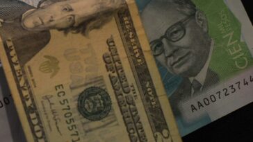 El dólar en Colombia volvió a negociarse por encima de 4.900 pesos