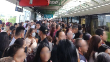 Evacuaron un tren del Metro de Medellín