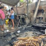 Familias quedan en la calle por incendio en el barrio Sucre