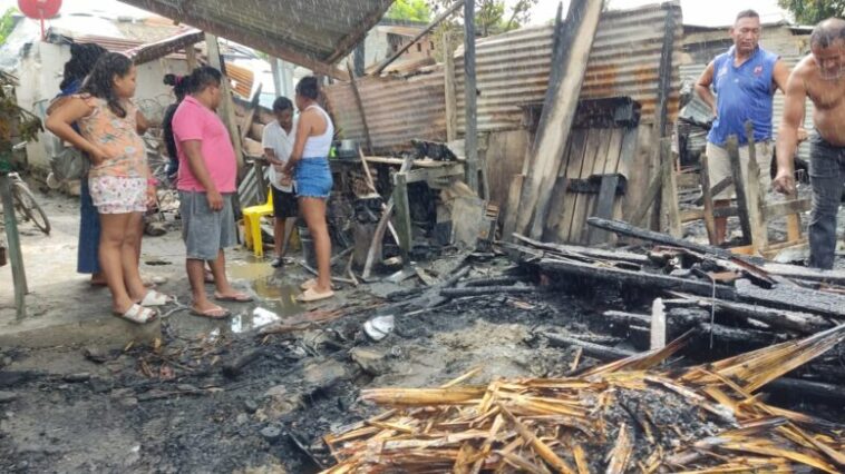 Familias quedan en la calle por incendio en el barrio Sucre