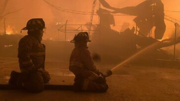 Fotos y videos: Bomberos controlaron gigantesco incendio en Envigado, este es el reporte