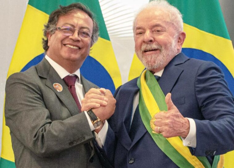 Gustavo Petro acompañó la posesión de Lula da Silva como presidente de Brasil