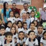 Más de 32.000 estudiantes regresan a clases en Armenia