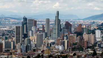Menor de edad murió al caer del sexto piso de un edificio en Bogotá