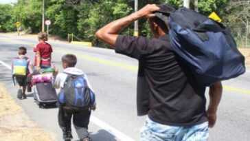 Migrantes se quejan por trabas para cupos escolares