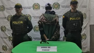 Sujeto de 23 años capturado por el delito de porte ilegal de armas de fuego en La Tebaida
