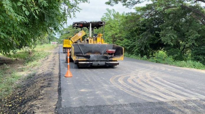 Tramo de la vía en construcción Riohacha Cuestecitas.