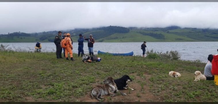 Tragedia en el Lago Calima, ¡hombre cayó al agua cuando practicaba senderismo!